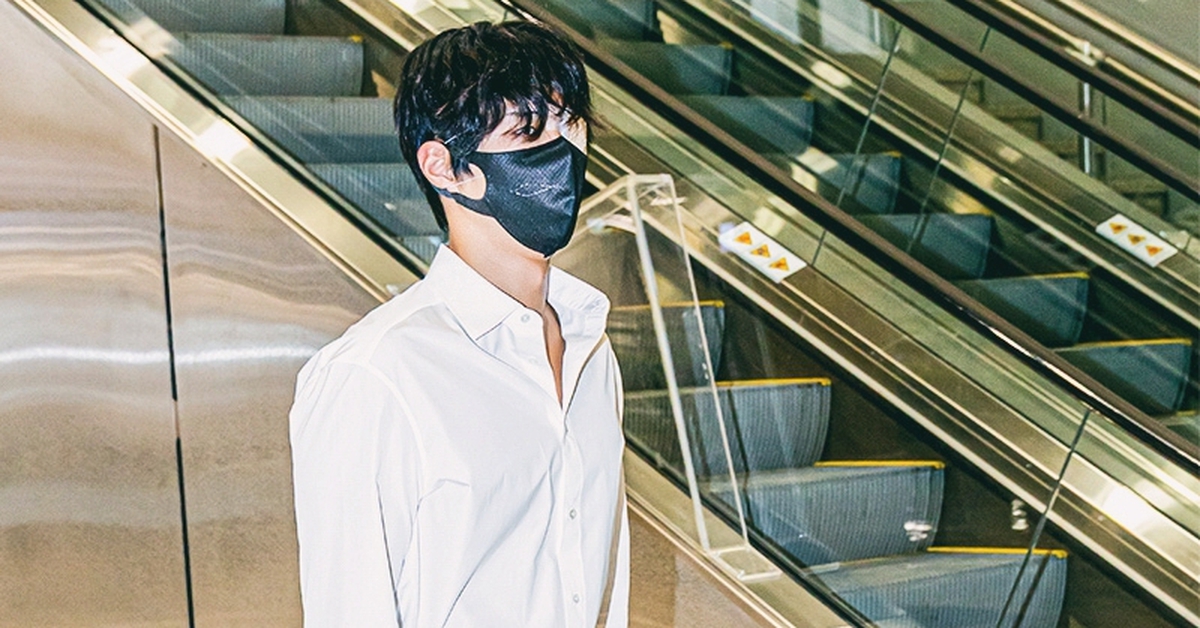 Park Bo Gum bịt kín 1 mắt vì tổn thương, thành ra lại nam tính hơn bình thường!