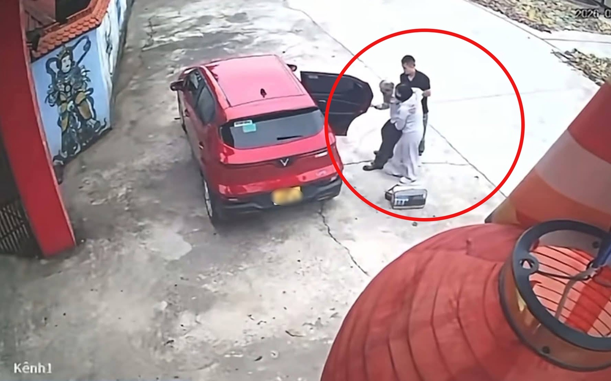Vụ cụ ông bị bỏ trước cổng chùa ở Hải Phòng: Gia đình nói có “nỗi khổ tâm riêng”