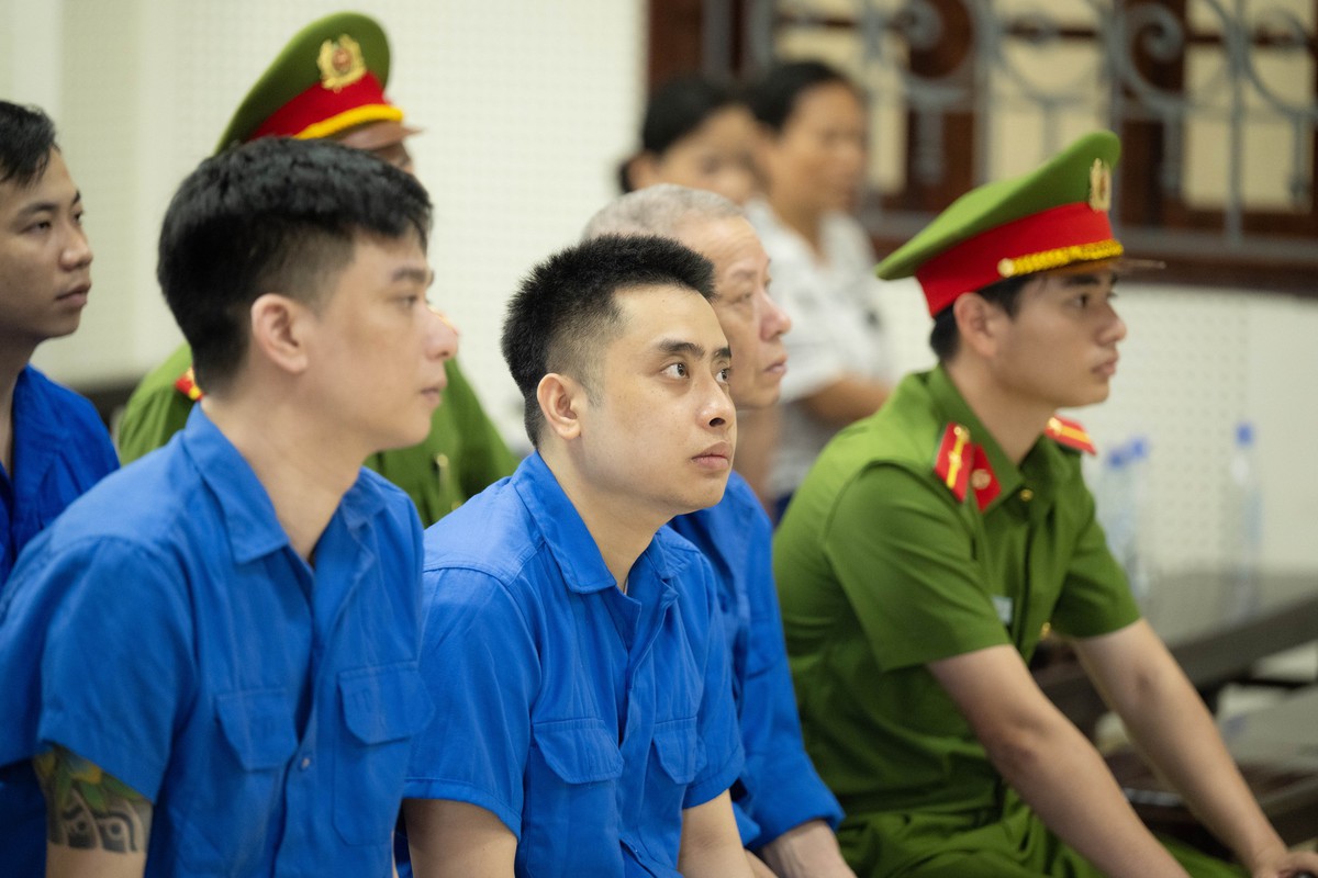 Bị cáo Bùi Đình Khánh cảm ơn các bị hại, gửi lời chia buồn tới gia đình liệt sỹ, Thiếu tá Nguyễn Đăng Khải