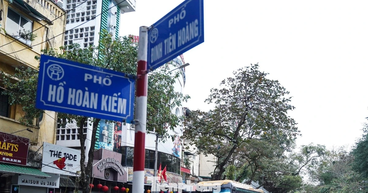 Đề xuất mở rộng cấm xe trên 16 chỗ trên toàn bộ phường Hoàn Kiếm giờ cao điểm