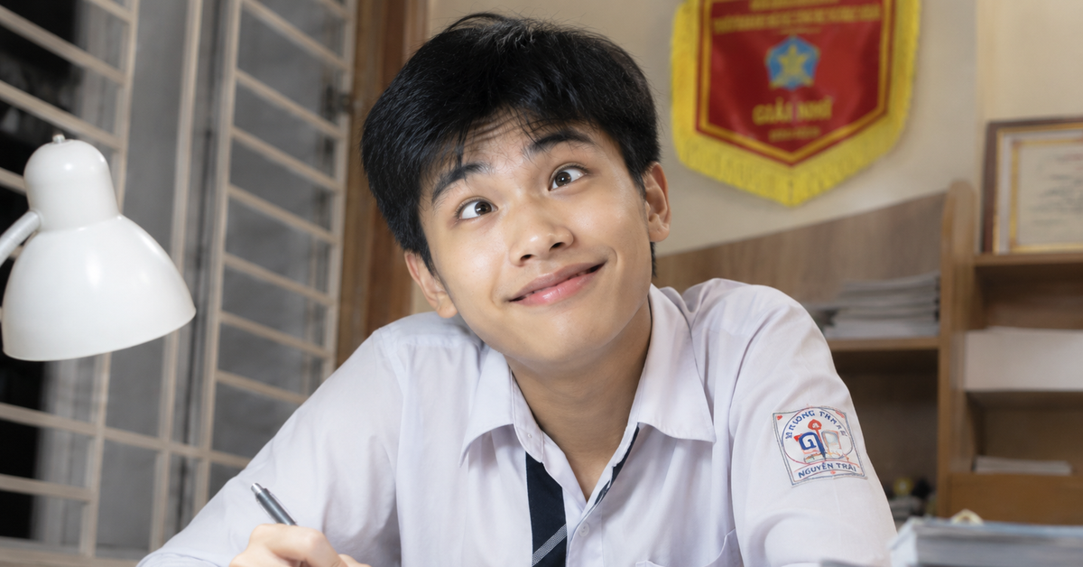 Con trai đang ngồi học thì hét toáng lên rồi cười ha hả, mẹ Hà Nội hốt hoảng, vội lên mạng cầu cứu: "Em rối bời không yên"!
