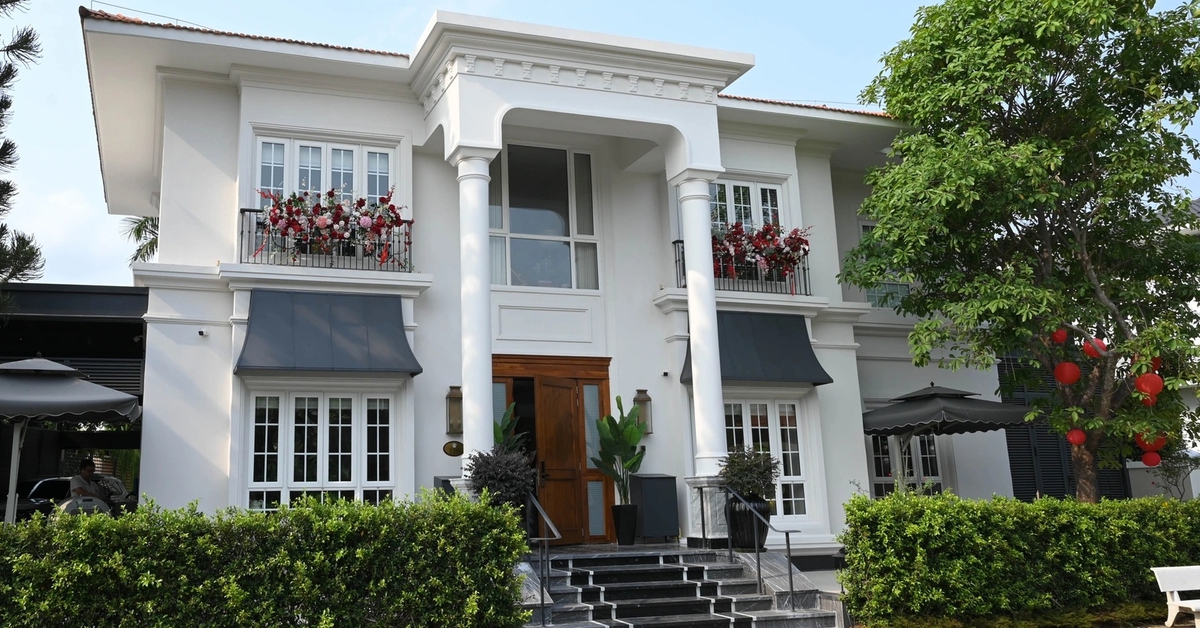 Mỹ nhân Việt U50 trẻ đẹp, sống trong biệt thự 200 tỷ sau khi sinh con