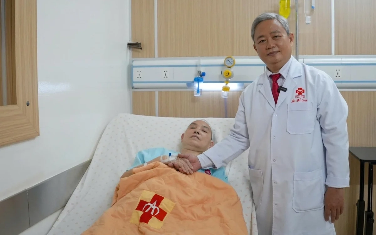 Ngã xe đạp, cụ bà 63 tuổi phát hiện u não bằng quả cam