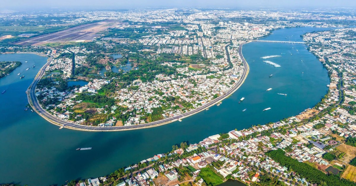 Việt Nam có thành phố thứ 7, lưu giữ cỗ máy thời gian và làng không khóa cửa