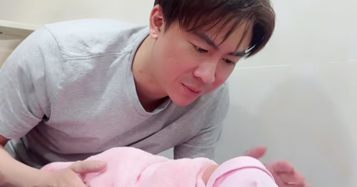 Nam ca sĩ Vbiz bị nhắc nhở 1 chi tiết đáng lo khi chăm con mới sinh