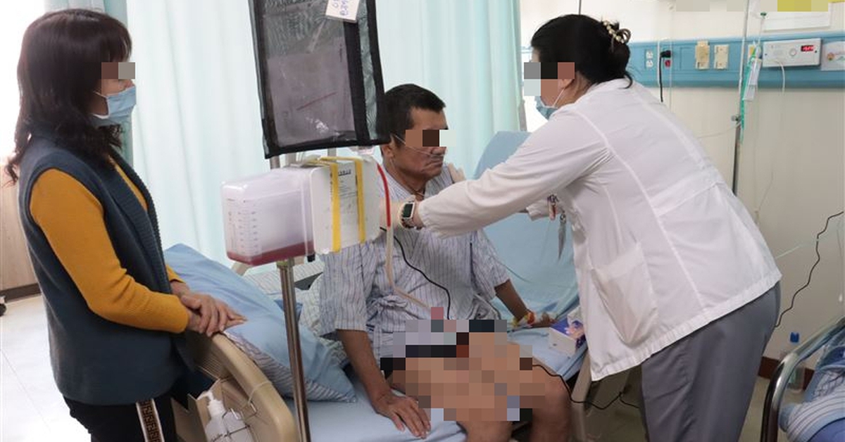 Người đàn ông mắc "vua trong các loại ung thư" nghẹn ngào: Giá như tôi không bỏ qua 2 bất thường khi tắm