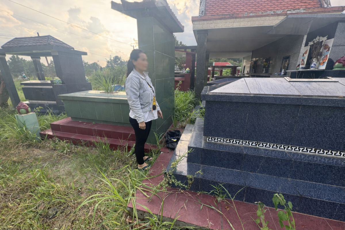 TP.HCM: Phát hiện bé sơ sinh không quần áo, lấm lem vết máu bị bỏ rơi trong túi nilon đen