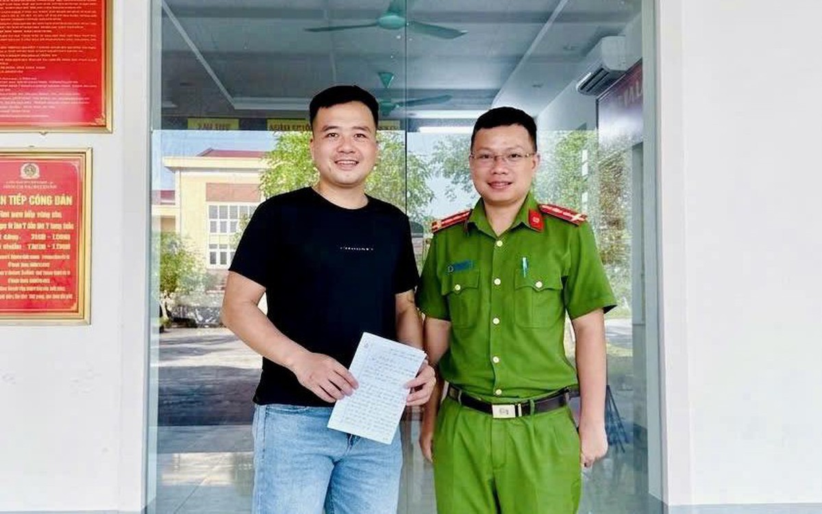 Chuyển khoản 400 triệu đồng đến tài khoản Vietcombank mang tên Nguyễn Trọng Hiệp, người đàn ông Nghệ An phải trình báo công an