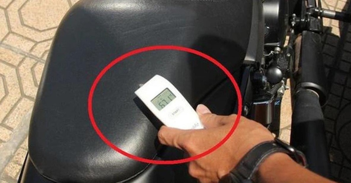 Cách hạ nhiệt yên xe máy khi trời nắng nóng