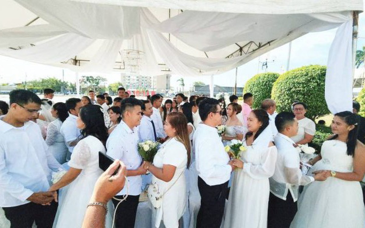 42 cô dâu cùng “biến mất” kỳ lạ trong một đám cưới tập thể