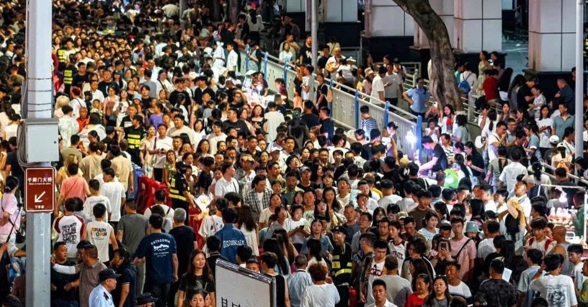 Cảnh tượng trên đường phố Trung Quốc khiến nhiều người bất ngờ, nhận xét: Không tin vào mắt mình