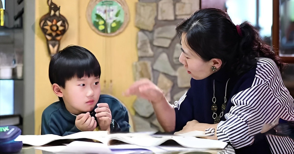 Lời khuyên cho phụ huynh có con học nhiều nhưng điểm không cao