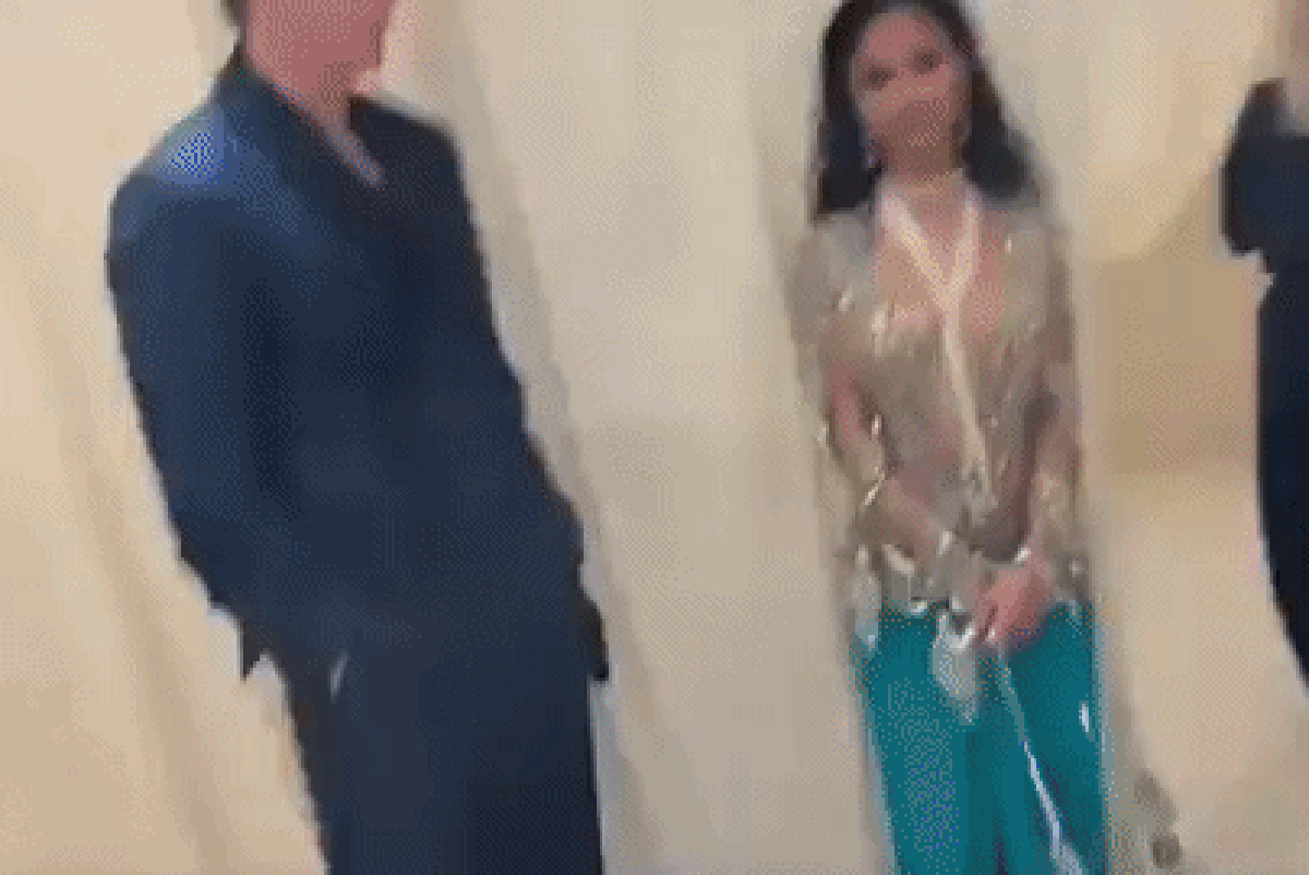 Chồng ve vãn ca sĩ đàn em ở Met Gala, Rihanna lập tức dằn mặt?