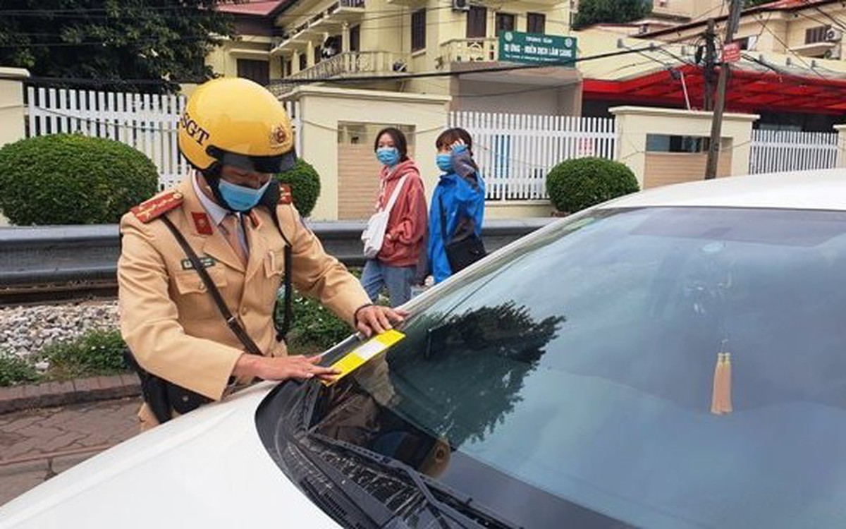 Từ 15/6, lực lượng chức năng bắt đầu phạt nguội tại 8 tuyến đường, đặc biệt tập trung xử lý các vi phạm sau
