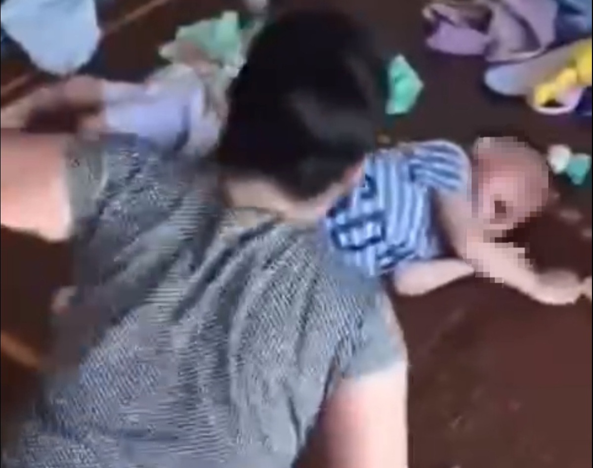 Công an vào cuộc vụ clip bé trai bị bà nội đánh dã man ở Đắk Lắk