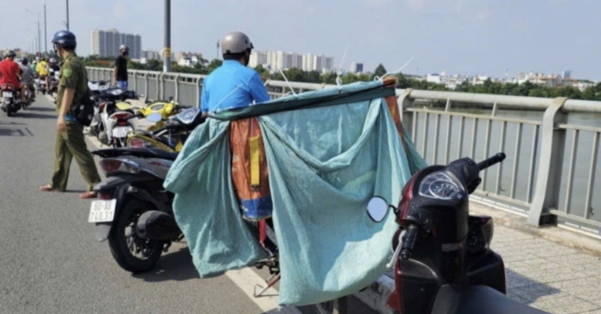 Danh tính nam shipper 24 tuổi bỏ xe máy và thùng hàng, nhảy cầu mất tích