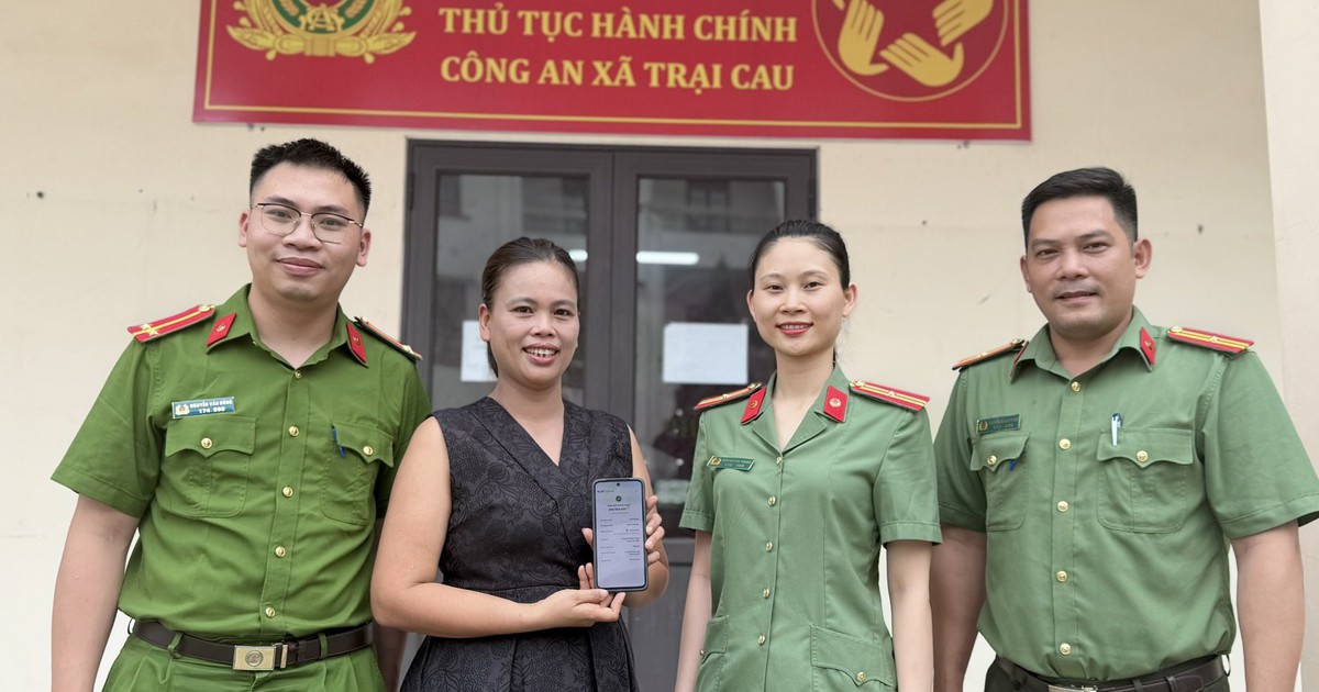 Chuyển khoản thành công 499.000.000 đồng vào tài khoản, người phụ nữ SN 1976 phải trình báo công an