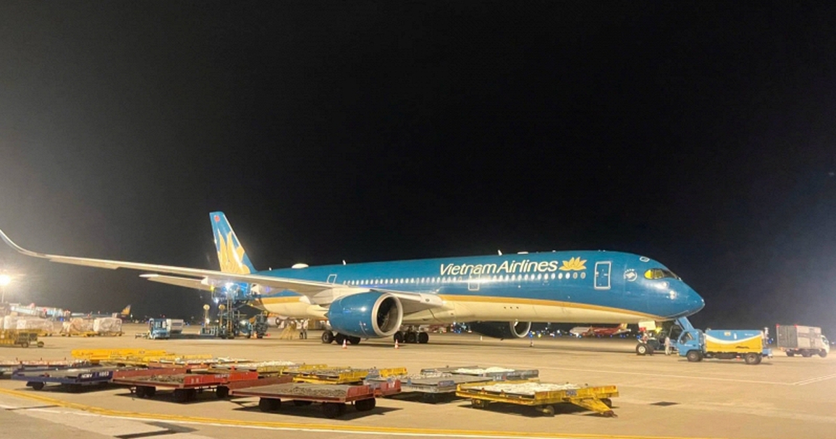 Đêm 29/6, sân bay Nội Bài ghi nhận 1 máy bay không có bất kỳ hành khách nào cất cánh