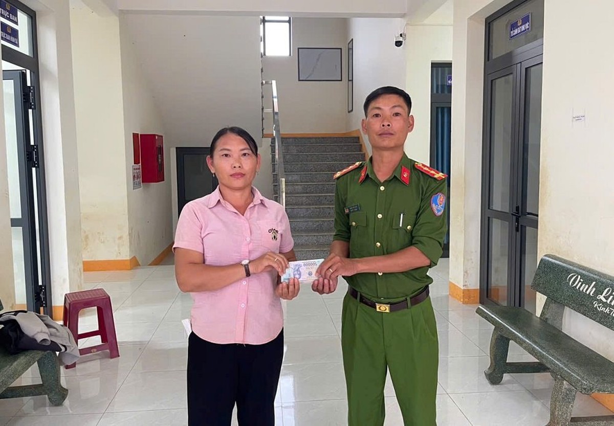 Tài khoản Agribank nhận được 21 triệu đồng với nội dung “chi trợ cấp xã hội”, người phụ nữ lập tức báo công an
