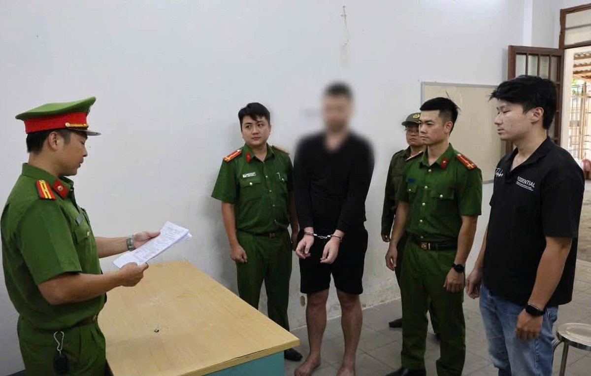 Khởi tố người nước ngoài đập phá quán cà phê ở trung tâm Đà Nẵng