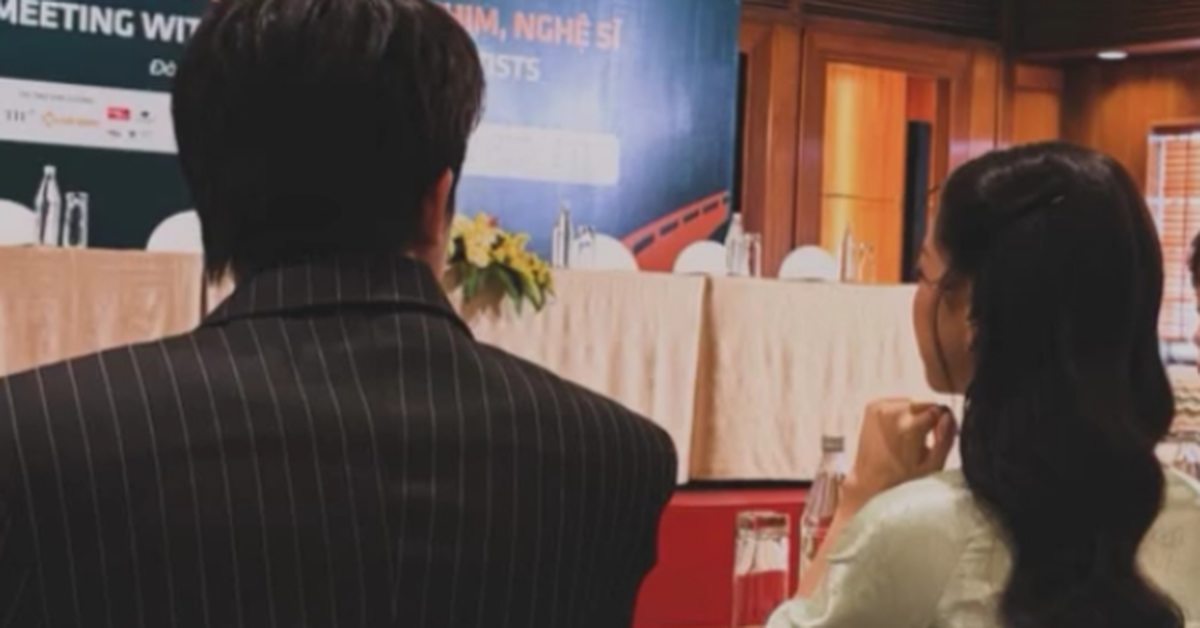 Bắt gặp cặp sao Việt còn nợ cả nước cái kết đẹp công khai tình tứ