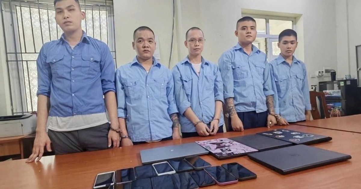 16 người dân ở Hà Nội bị chiếm tiền trong tài khoản ngân hàng: Bắt Nguyễn Tiến Sỷ và đồng bọn