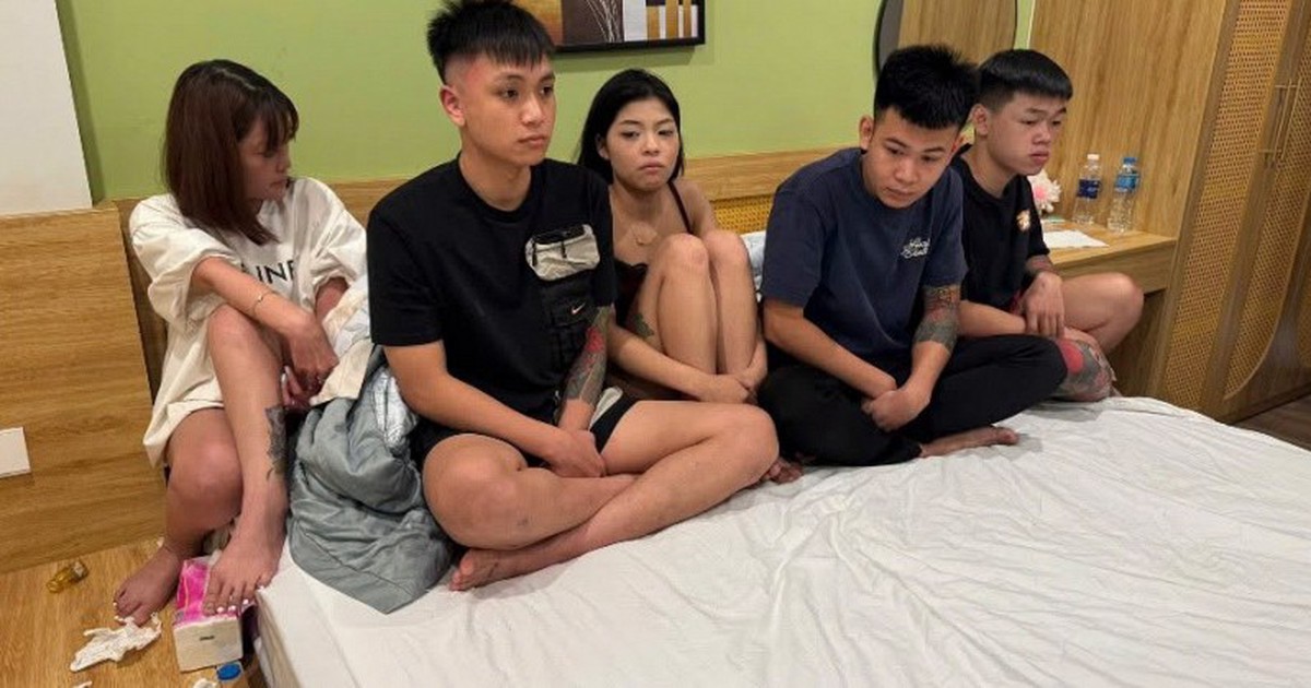 Kiểm tra chung cư cao cấp, Công an bắt giữ Đỗ Thị Yến Nhi cùng 3 đối tượng: Phạm Đức Hiếu SN 2009 vừa xuất hiện đã bị khống chế