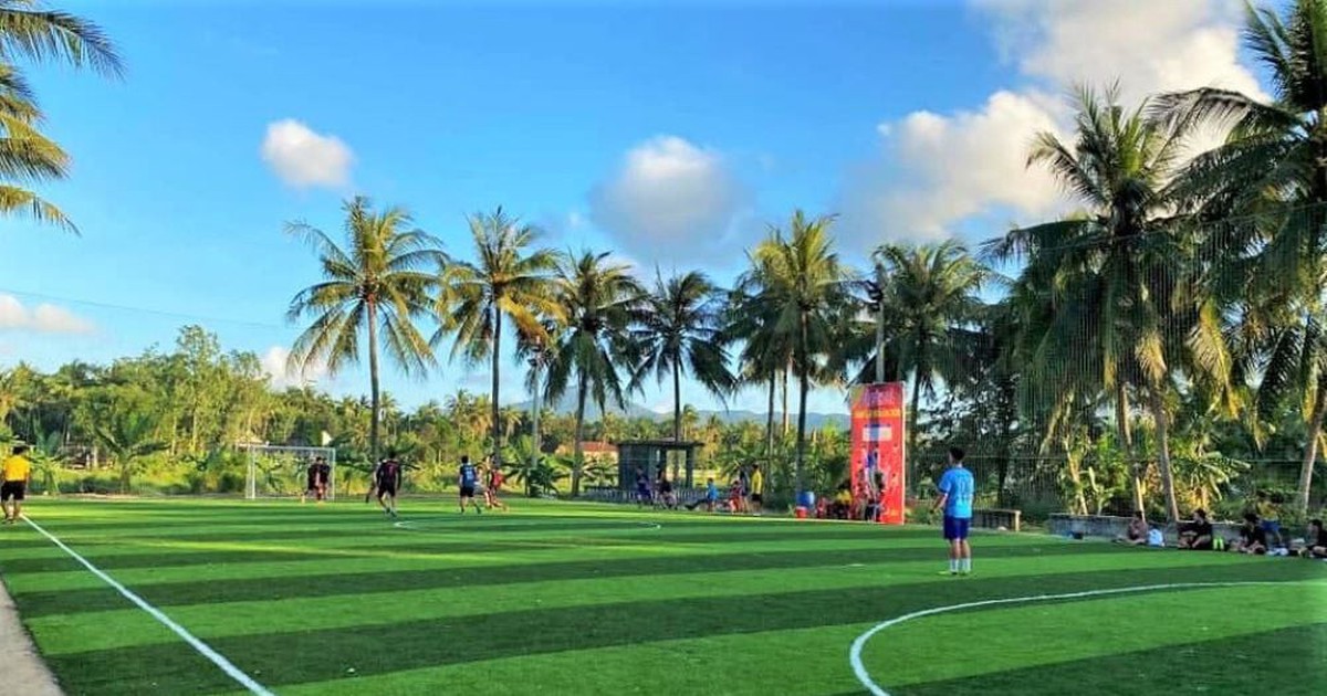 Trụ điện gãy đổ, đè một học sinh tử vong ở Gia Lai