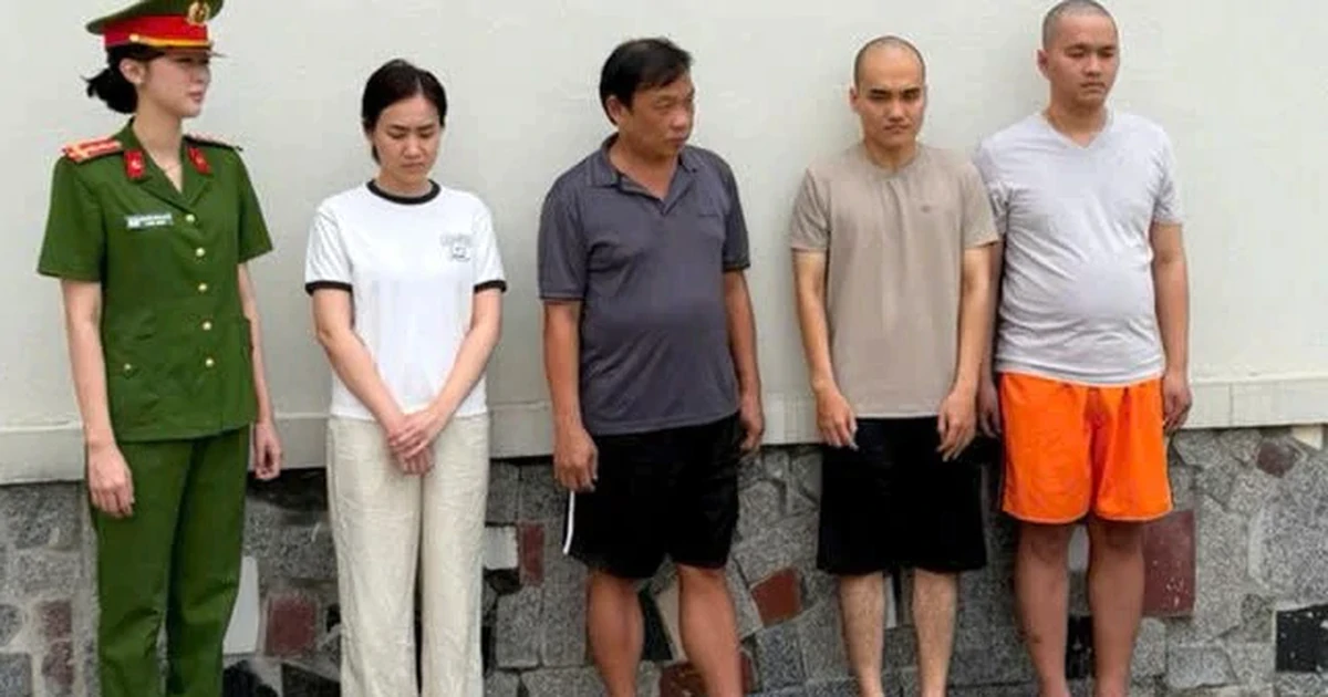 Trưởng phòng Kinh doanh của SJC khai thủ đoạn "khai sinh" cho 3.400 viên kim cương nhập lậu từ Hồng Kông