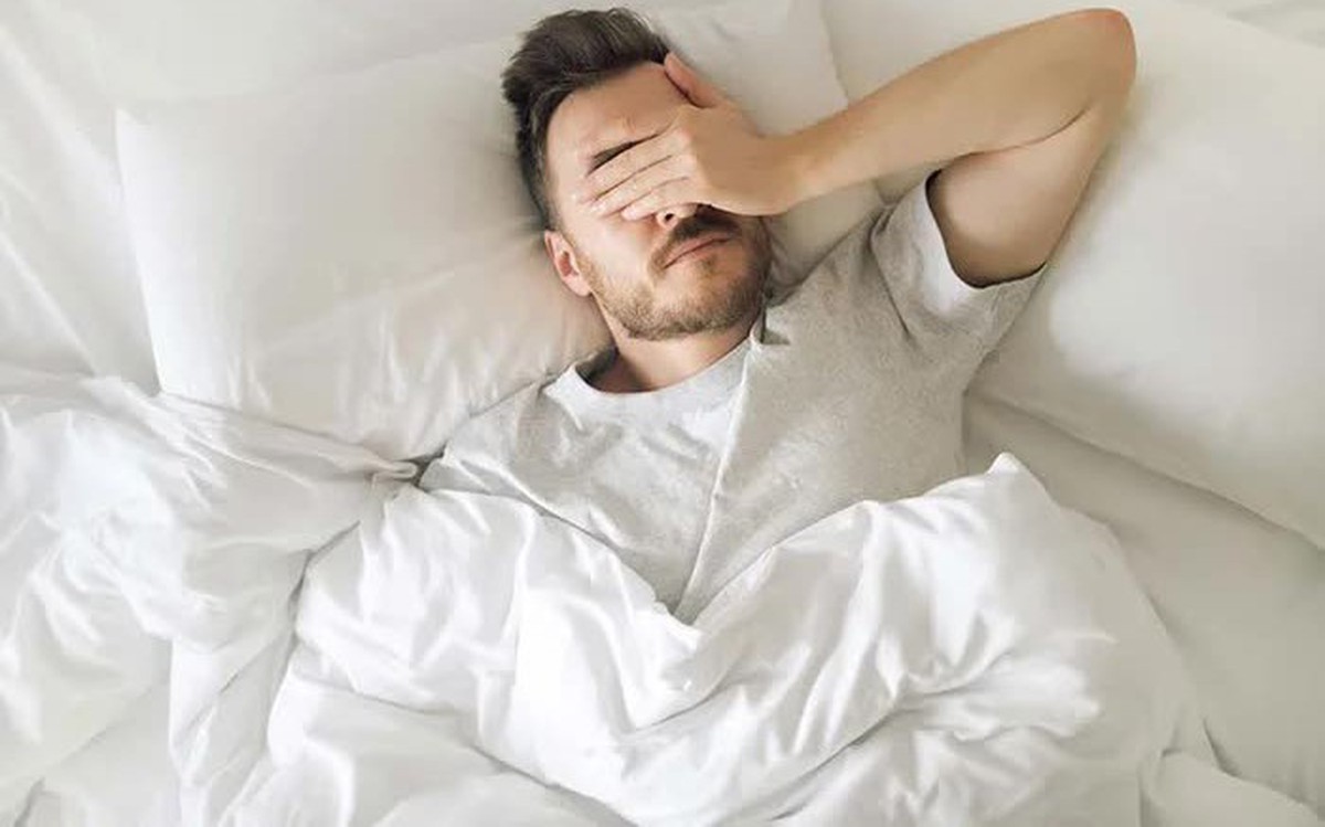 Tại sao ngủ đủ 7-9 tiếng mỗi ngày vẫn cảm thấy mệt mỏi kéo dài?