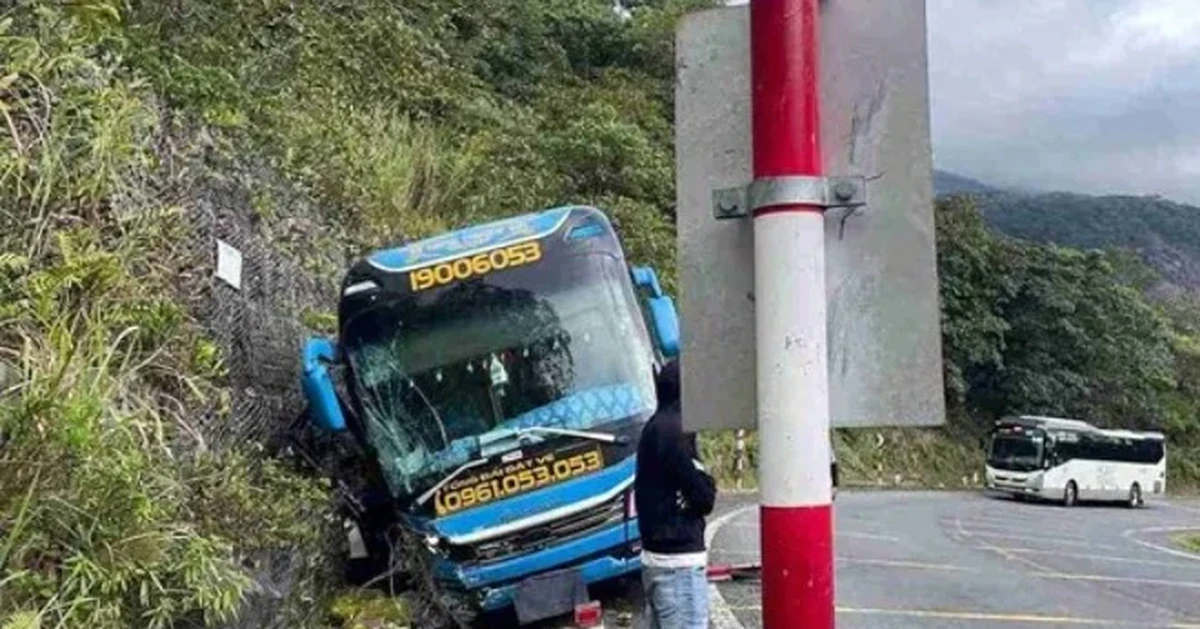 Tai nạn xe khách trên đường Nha Trang - Đà Lạt, nhiều người bị thương