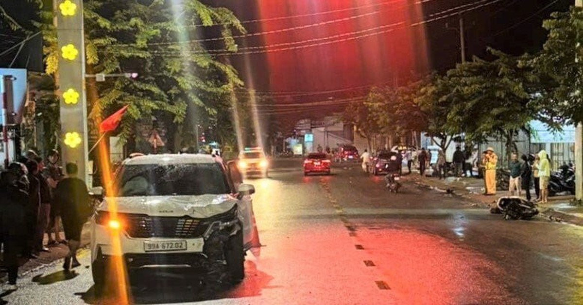 Ô tô con tông xe máy ở Lâm Đồng khiến 2 vợ chồng tử vong