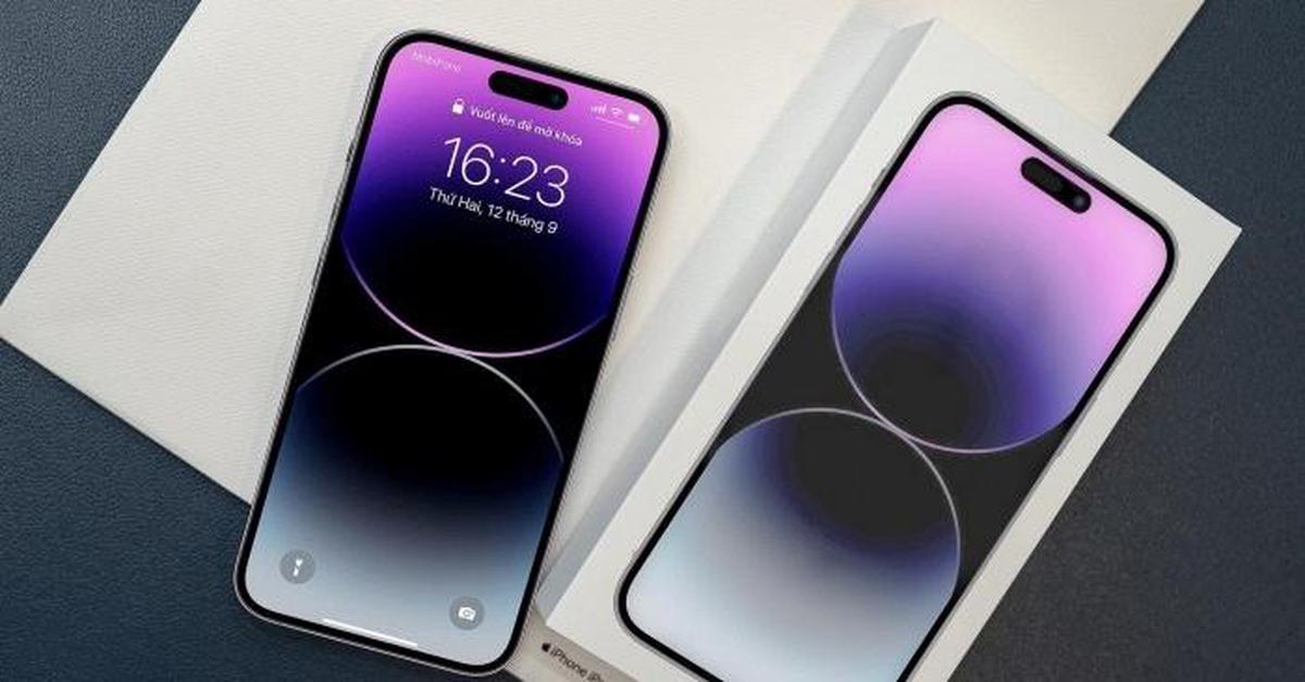 2 chiếc iPhone cũ đang giảm giá mạnh nhất lúc này