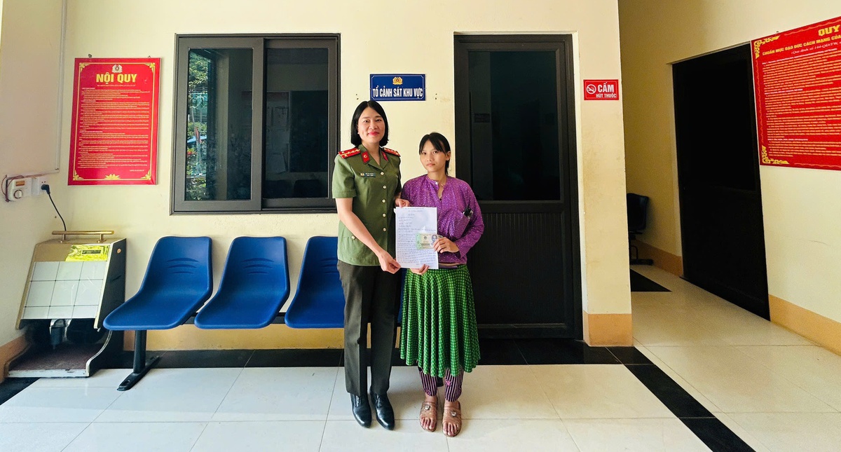 Tài khoản Facebook "Nguyễn Hữu Công" nhắn một câu, người vợ trẻ chuyển ngay 4,5 triệu đồng: Công an vào cuộc khẩn cấp