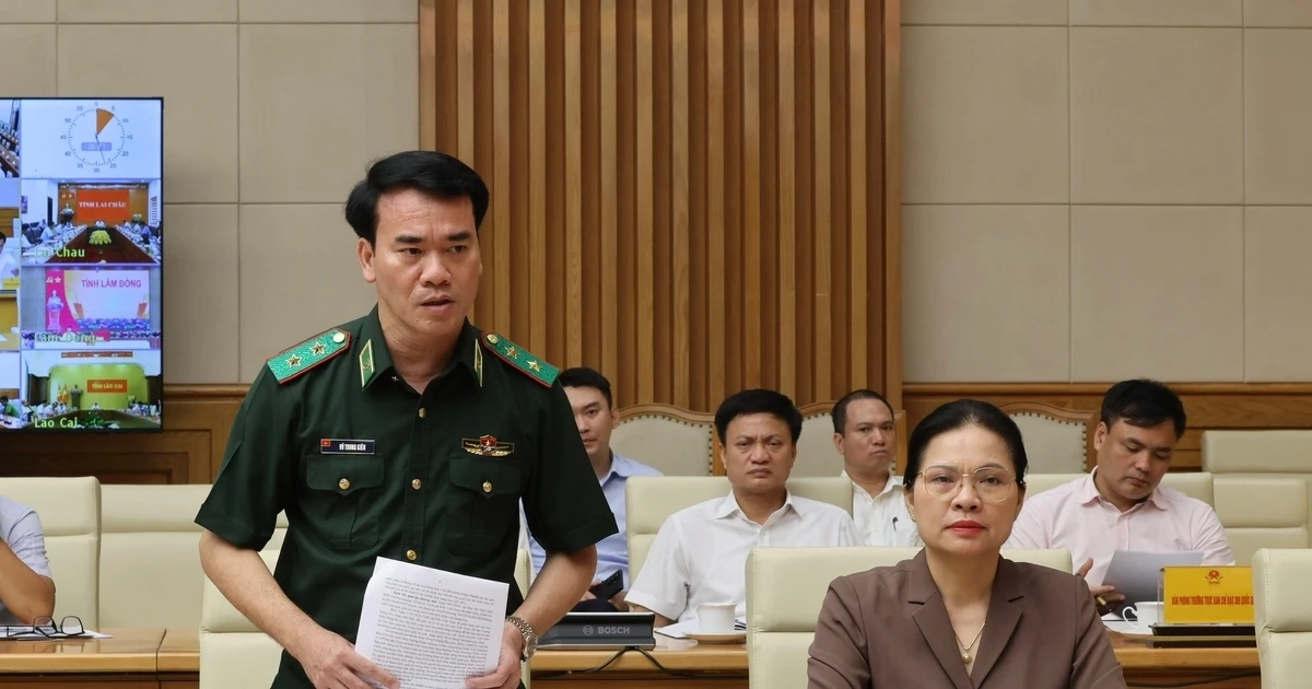 Cảnh báo livestream bán hàng giả, hàng nhái khắp mạng xã hội