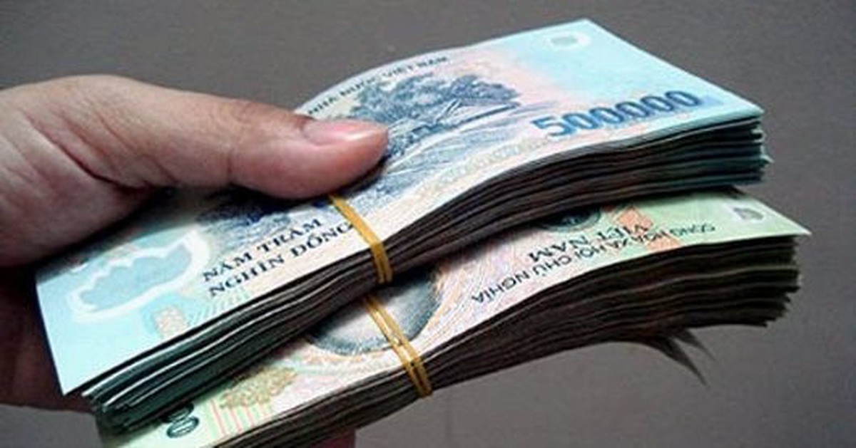 Công an điều tra số tiền 70 triệu đồng chuyển tới tài khoản của Dương Văn Đông SN 1972, 1 người đàn ông ở Sapo được mời tới làm việc