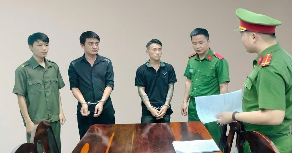 Từ số tiền gần 15 triệu đồng, công an bắt 2 thanh niên sinh năm 2006