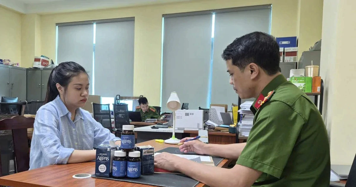 Cô gái trẻ bị khởi tố vì bán thực phẩm tăng cường sinh lý đàn ông giả