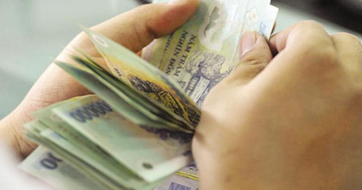 Công an điều tra giao dịch 23.940.000 đồng lúc 12 giờ 20 phút ngày 22/7/2026 của thanh niên SN 1997, một người cùng tuổi được mời tới làm việc