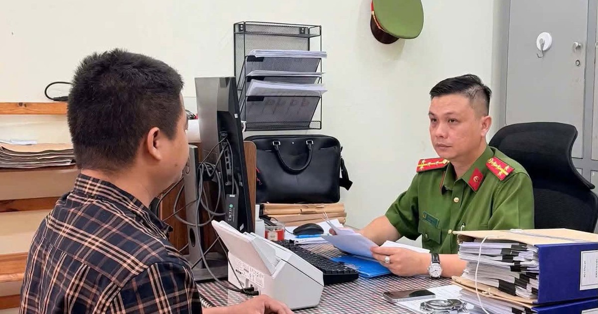 Tạm giam chủ nhà sách ở Đồng Nai mua hơn 33.000 quyển sách giáo khoa giả về bán
