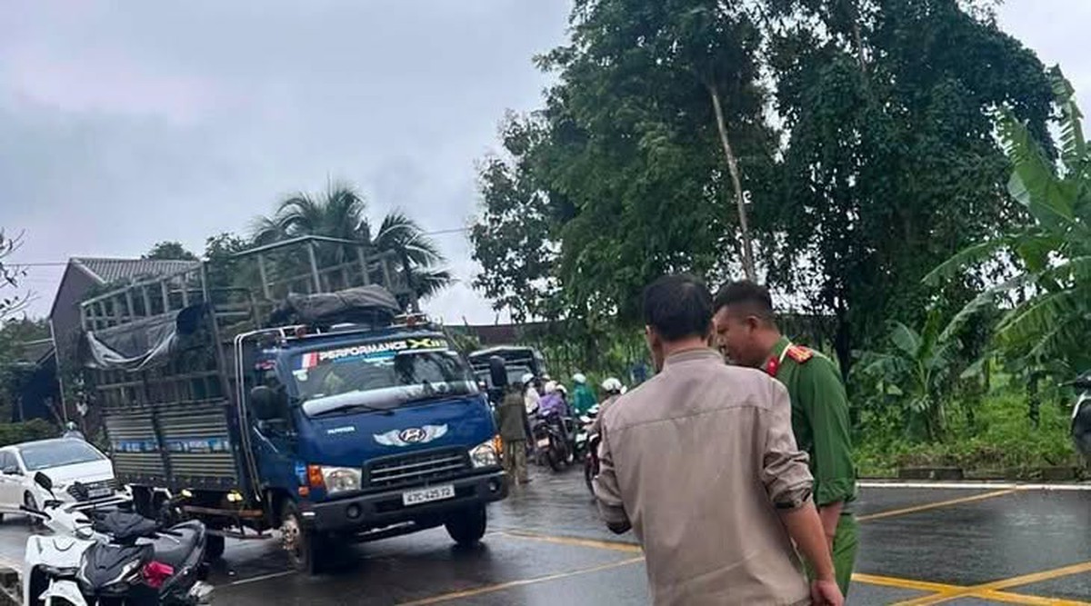 Khám nghiệm hiện trường vụ nữ nhân viên thư viện bị nam giáo viên thể dục sát hại, phi tang thi thể