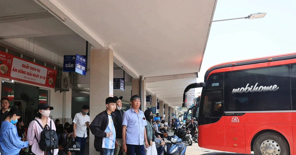 Hà Nội "chặn" nạn đội giá vé, nhồi nhét khách dịp 2/9