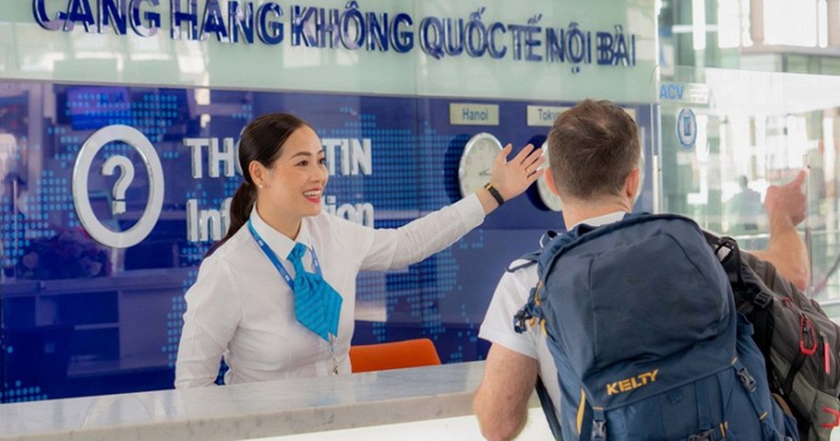 6 du khách Phillipines bị hủy chuyến bay lúc 1h45 sáng, nhân viên tại cảng HKQT Nội Bài có quyết định bất ngờ