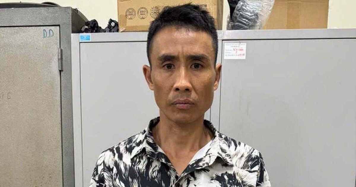 Tạm giữ hình sự người đàn ông xăm trổ đánh nam thanh niên trên phố Hà Nội