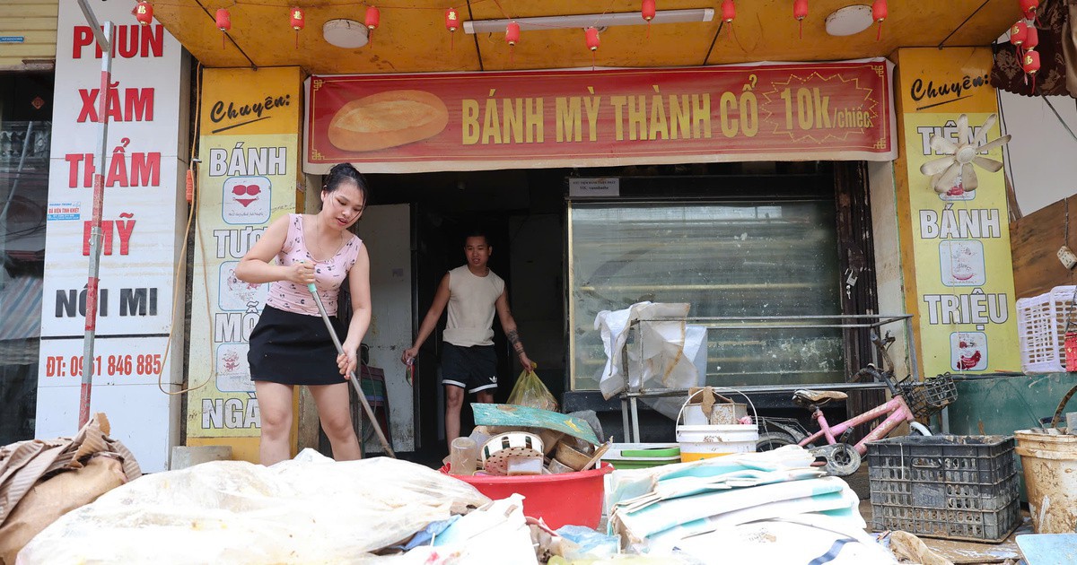 3 năm liền chạy lũ, hơn nửa tỷ đồng của tiệm bánh mì chìm theo dòng nước
