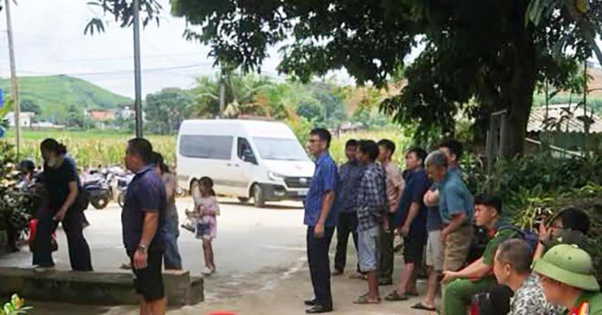 Thanh Hóa: Vợ lao đến ứng cứu chồng bị điện giật khi dọn bể cá, cả 2 tử vong, danh tính nạn nhân