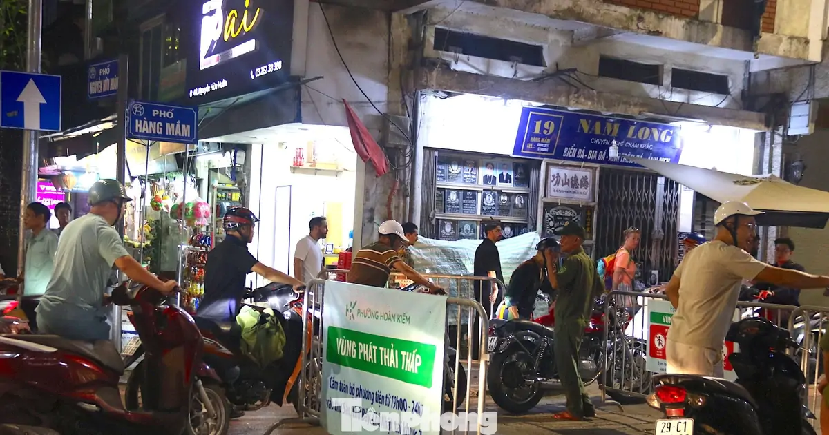 Người Hà Nội "tập thói quen" mới ở vùng phát thải thấp