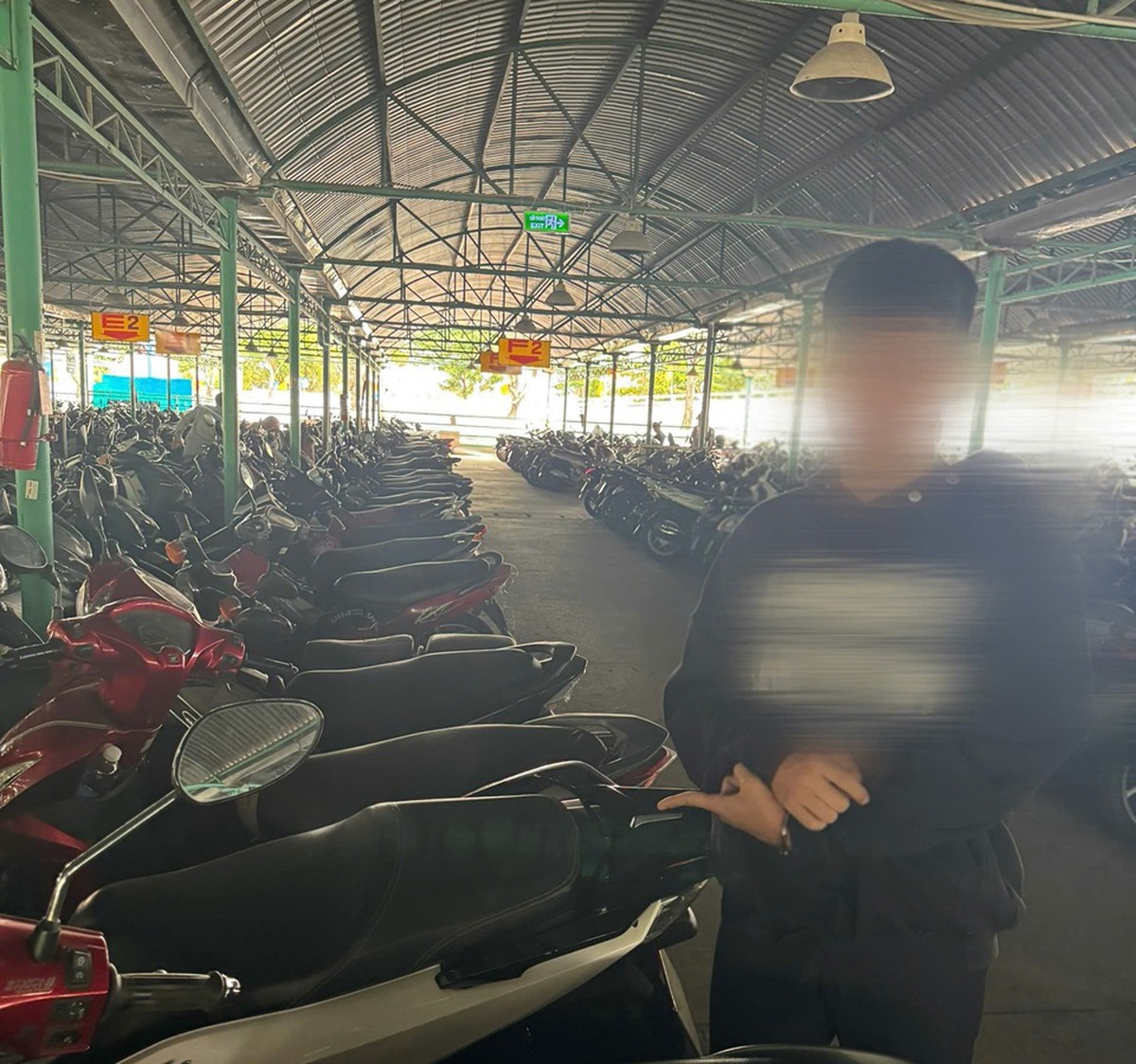 Công an điều tra về số tiền 8,4 triệu đồng tại bãi giữ xe