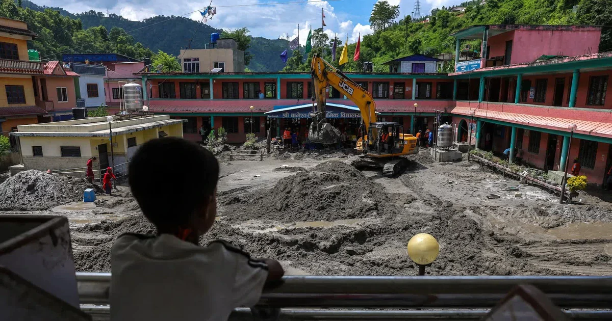 Nepal: Tìm thấy 24 thi thể bị chôn vùi trong một ngôi nhà sau lũ quét