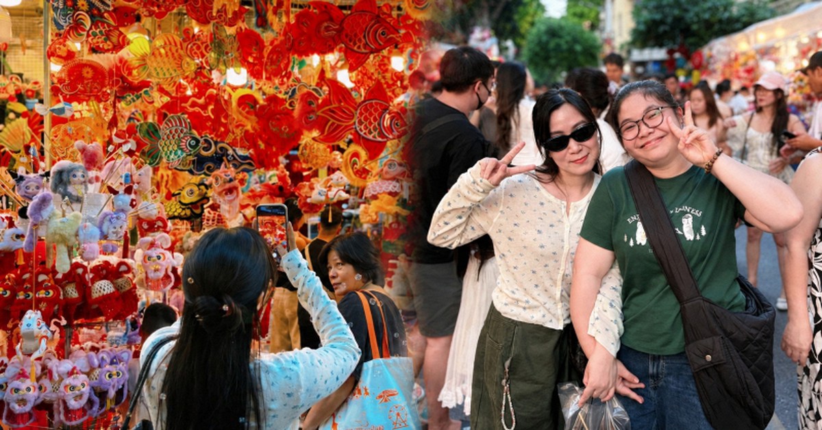 Phố Hàng Mã trước thềm Trung thu: Đèn ông sao, đầu lân phủ kín, người lớn chen chân đưa trẻ đi chơi